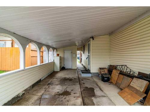 1323 Bridge Street Se, Medicine Hat, AB - Outdoor With Deck Patio Veranda With Exterior