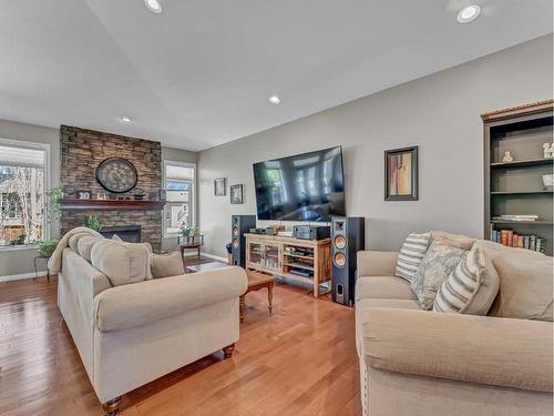 26 Stratton Mews Se, Medicine Hat, AB - Indoor Photo Showing Living Room With Fireplace