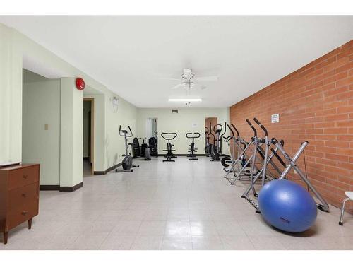 135-1480 Southview Drive Se, Medicine Hat, AB - Indoor Photo Showing Gym Room