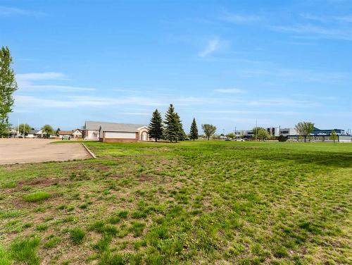 4 Stonegate Crescent Se, Medicine Hat, AB - Outdoor With View