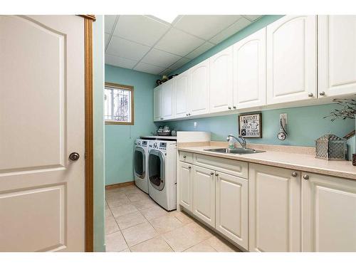 306 2 Avenue East, Oyen, AB - Indoor Photo Showing Laundry Room