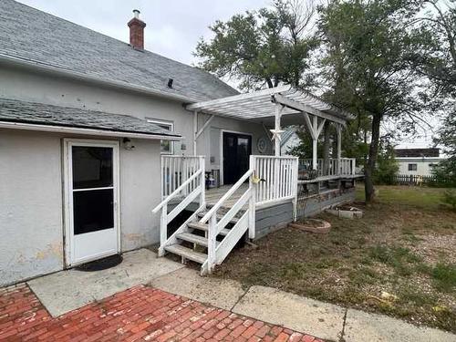 540 2 Street West, Empress, AB - Outdoor With Deck Patio Veranda