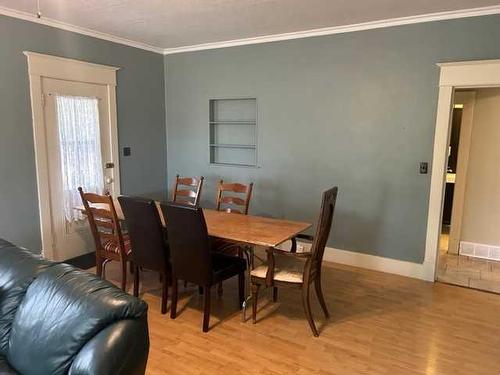 540 2 Street West, Empress, AB - Indoor Photo Showing Dining Room