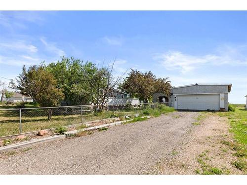 428 6 Street, Suffield, AB - Outdoor