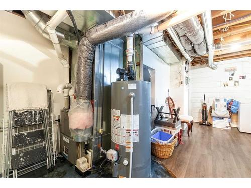 38 4 Street Nw, Medicine Hat, AB - Indoor Photo Showing Basement