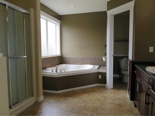 624 Tokar Road, Seven Persons, AB - Indoor Photo Showing Bathroom