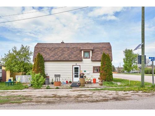 30 1 Street West, Rural Cypress County, AB - Outdoor