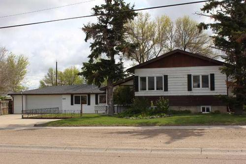 102 4 Avenue East, Bow Island, AB - Outdoor With Facade