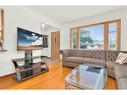 149 4 Street Sw, Medicine Hat, AB  - Indoor Photo Showing Living Room 