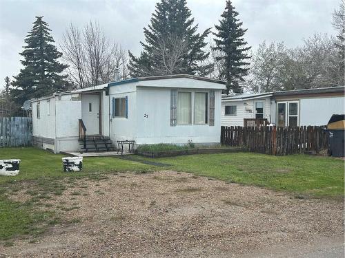 831 2 Avenue, Bassano, AB 