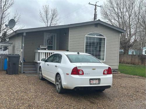 831 2 Avenue, Bassano, AB 