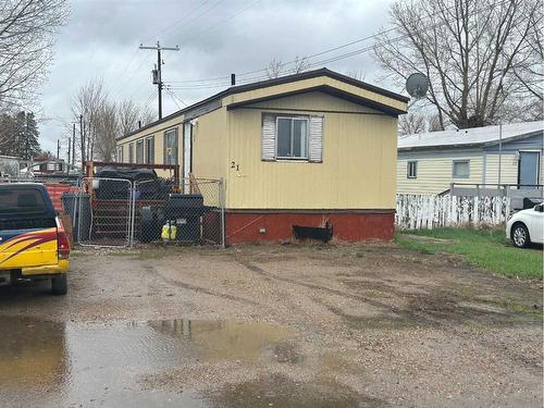 831 2 Avenue, Bassano, AB 