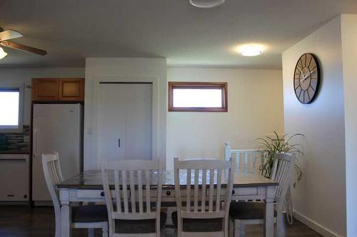 111017 Range Road 103 North, Bow Island, AB - Indoor Photo Showing Dining Room