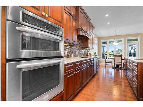 284 Desert Blume Drive, Desert Blume, AB - Indoor Photo Showing Kitchen