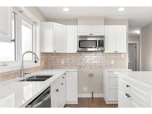 2-12301 Range Road 51A, Rural Cypress County, AB - Indoor Photo Showing Kitchen With Double Sink With Upgraded Kitchen