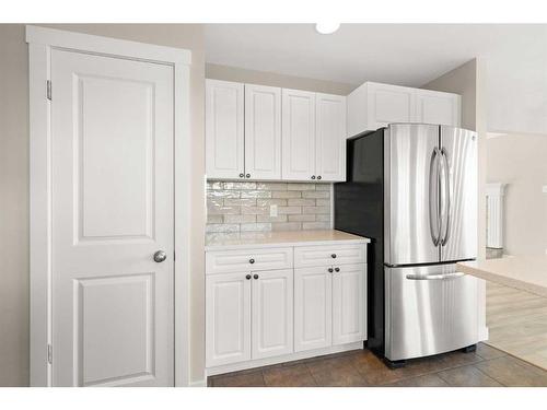 2-12301 Range Road 51A, Rural Cypress County, AB - Indoor Photo Showing Kitchen