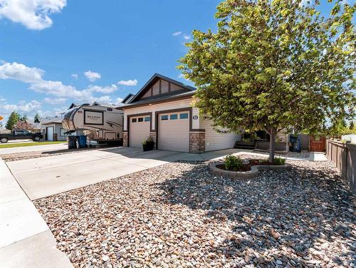 15 Somerset Place Se, Medicine Hat, AB - Outdoor