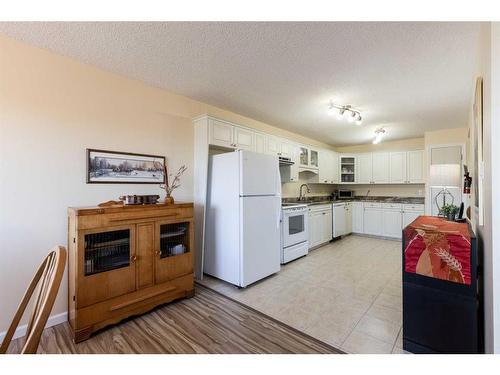 202-252 4 Street Se, Medicine Hat, AB - Indoor