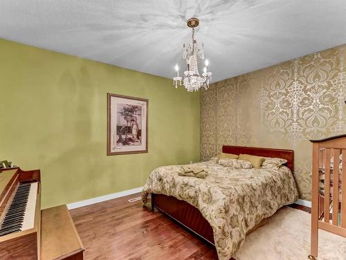 5106 Highway 41A, Rural Cypress County, AB - Indoor Photo Showing Bedroom
