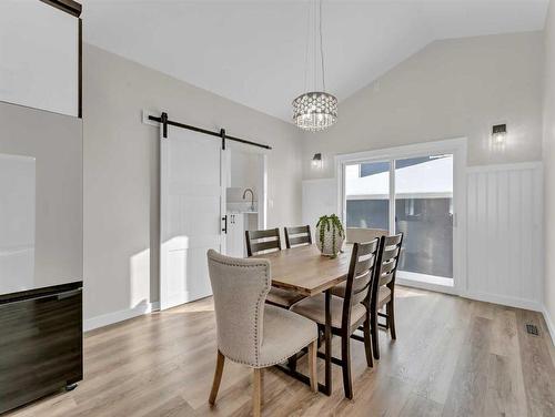 33 Dunes Way, Desert Blume, AB - Indoor Photo Showing Dining Room