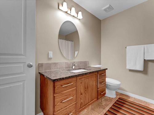 11203 Highway 41, Rural Cypress County, AB - Indoor Photo Showing Bathroom