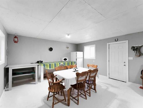 11203 Highway 41, Rural Cypress County, AB - Indoor Photo Showing Dining Room