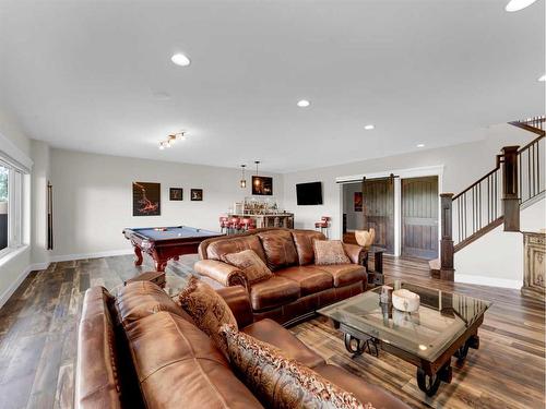 7-12331 Range Road 72, Rural Cypress County, AB - Indoor Photo Showing Living Room