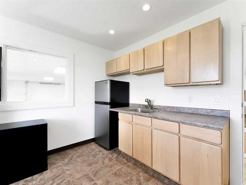 7-12331 Range Road 72, Rural Cypress County, AB - Indoor Photo Showing Kitchen