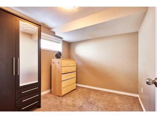 23 Sunrise Court Sw, Medicine Hat, AB - Indoor