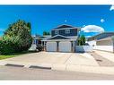 687 Ross Glen Drive Se, Medicine Hat, AB  - Outdoor With Facade 