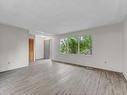 602 16 Street Ne, Medicine Hat, AB  - Indoor Photo Showing Living Room 