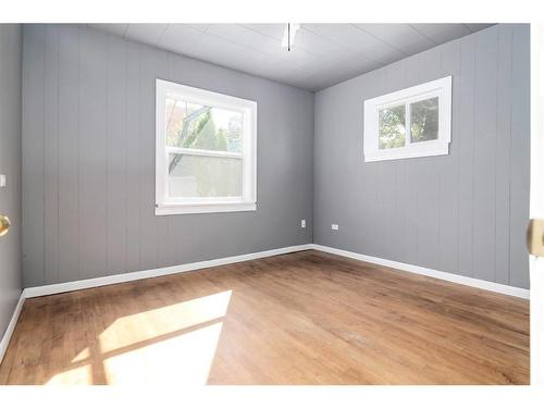 575 5 Street Se, Medicine Hat, AB - Indoor Photo Showing Other Room