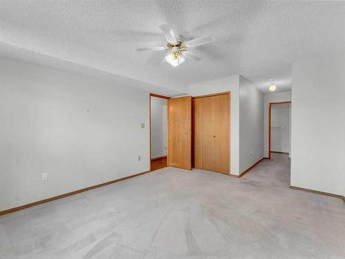 114-3021 13 Avenue Se, Medicine Hat, AB - Indoor Photo Showing Other Room