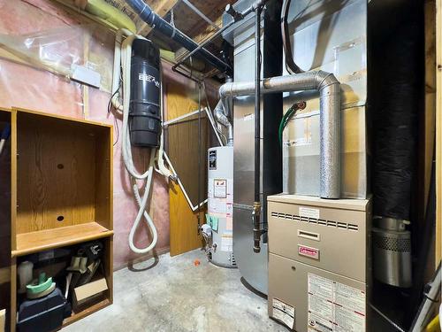 7 2 Street Se, Redcliff, AB - Indoor Photo Showing Basement