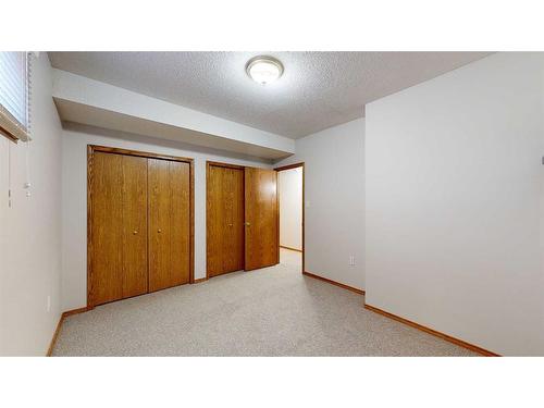 35 Park Meadows Place Se, Medicine Hat, AB - Indoor Photo Showing Other Room