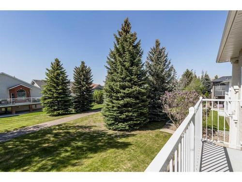 2 Vintage Meadows Court Se, Medicine Hat, AB - Outdoor With Deck Patio Veranda