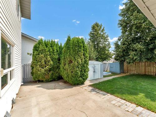 45 Shaw Crescent, Medicine Hat, AB - Outdoor