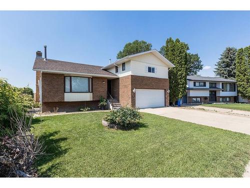 252 Seven Persons Drive Sw, Medicine Hat, AB - Outdoor With Facade