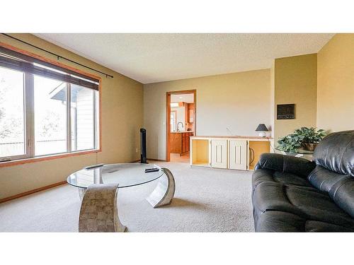 19 Calder Green Se, Medicine Hat, AB - Indoor