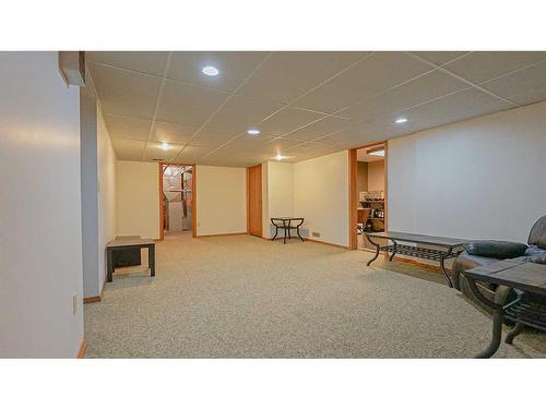 19 Calder Green Se, Medicine Hat, AB - Indoor