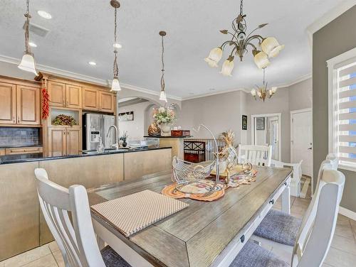 3 Desert Blume Gate, Desert Blume, AB - Indoor Photo Showing Dining Room