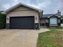 295 Sprague Way Se, Medicine Hat, AB  - Outdoor 