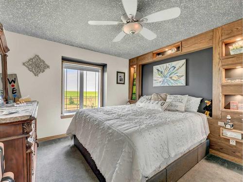 2-13027 Range Road 50, Rural Cypress County, AB - Indoor Photo Showing Bedroom