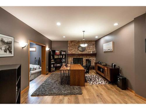 137 1 Street Nw, Medicine Hat, AB - Indoor With Fireplace