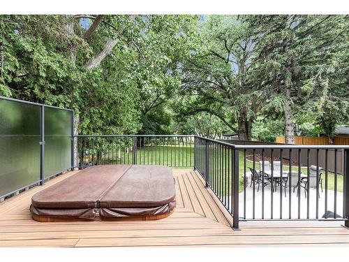 137 1 Street Nw, Medicine Hat, AB - Outdoor With Deck Patio Veranda With Exterior