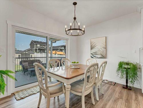 195 Hamptons Crescent Se, Medicine Hat, AB - Indoor Photo Showing Dining Room