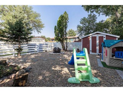 1918 17 Street Se, Medicine Hat, AB - Outdoor