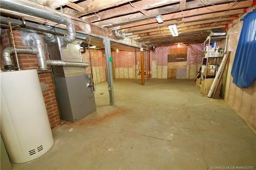 936 Elm Street Se, Medicine Hat, AB - Indoor Photo Showing Basement