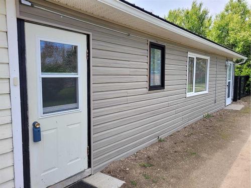 524 Centre Street, Rosemary, AB - Outdoor With Exterior