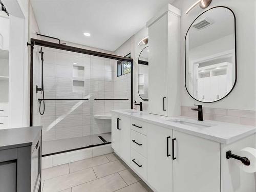 227 12 Street Se, Medicine Hat, AB - Indoor Photo Showing Bathroom